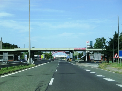 H 4 Highway (Slovenia), service area Vrtojba