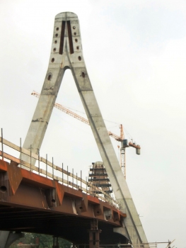 Ostellato Bridge under construction