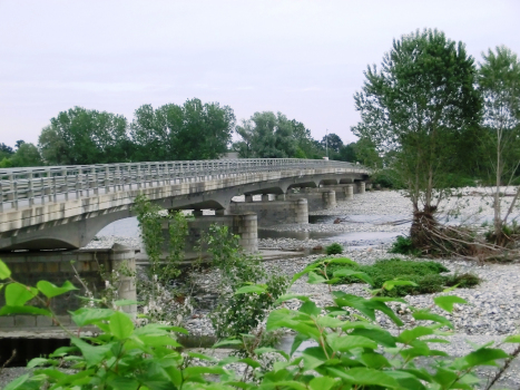 Straßenbrücke Ghislarengo