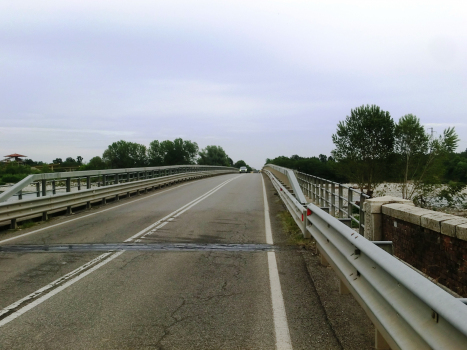 Pont routier de Ghislarengo