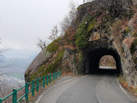 Dosso Sotto Tunnel