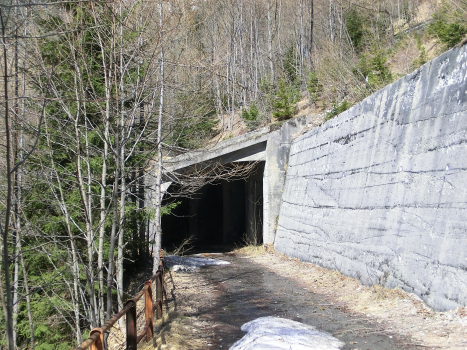 Isola 1 Tunnel
