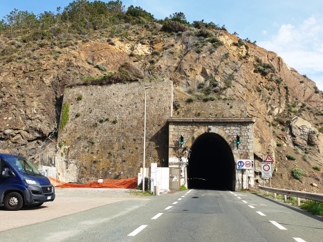 Vallegrande-Tunnel