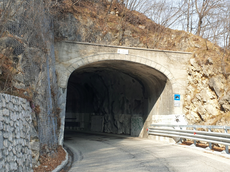 Valle Fontanoni-Tunnel