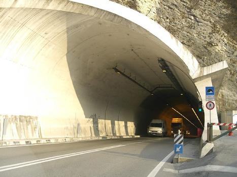 Madonna del Piave-Tunnel