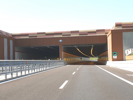 Bassi Tunnel eastern portals