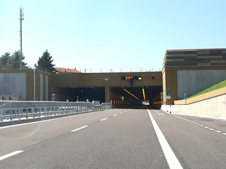 Cà Fusa-Vegra Tunnel eastern portals