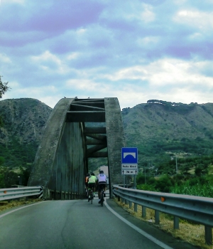Alessi-Brücke