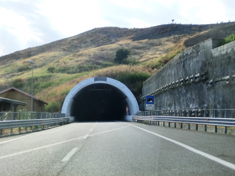 Tiriolello Tunnel eastern portal