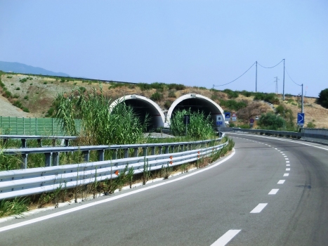 Calipea I Tunnel southern portals