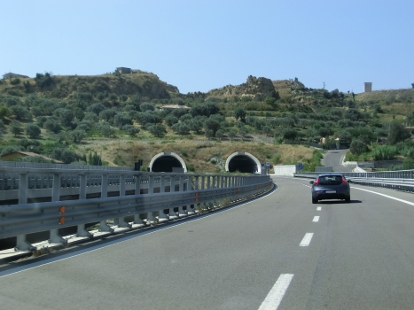 Trigoni Tunnel eastern portals