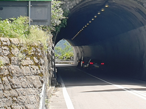 Monte Brione-Tunnel
