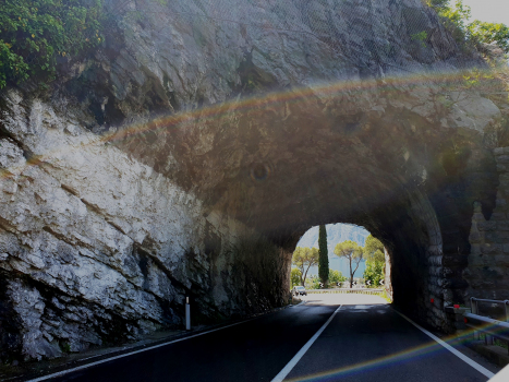 Tunnel de Nago