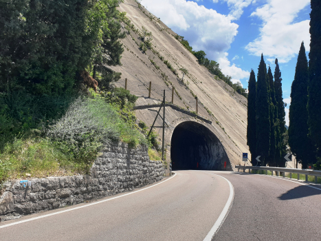 Corno di Bò-Tunnel