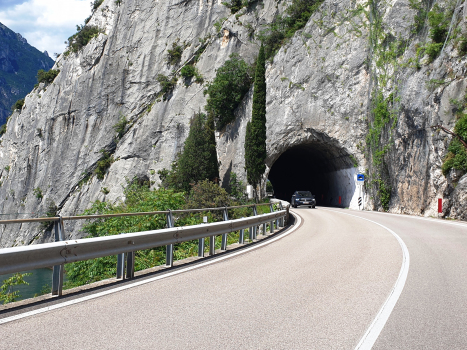 Corno di Bò-Tunnel