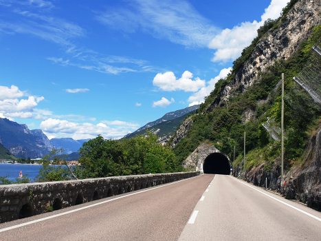 Salto della Capra-Tunnel