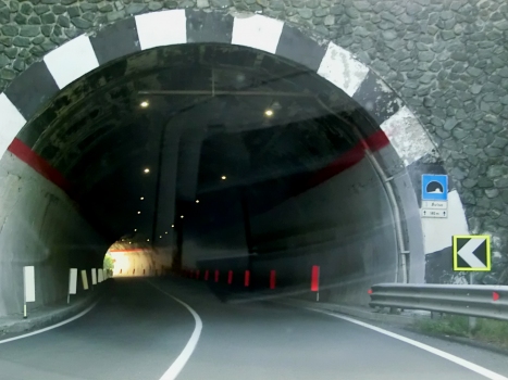 Straßentunnel Avise