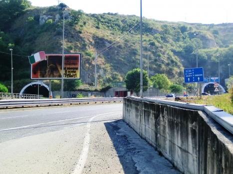 Tunnel de Sansinato