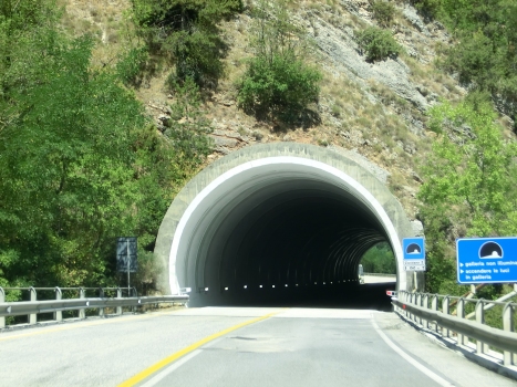 Tunnel Cantiano 2
