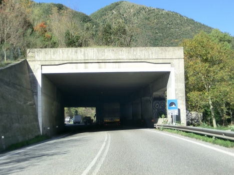 Le Foci Tunnel southern portal