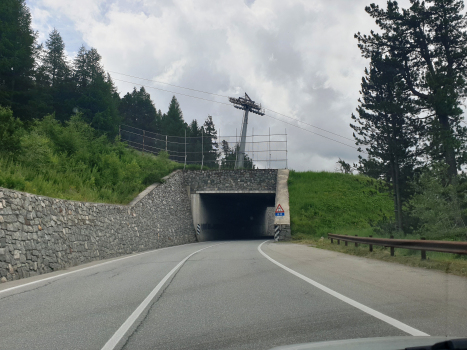 Pianoni Bassi II Tunnel