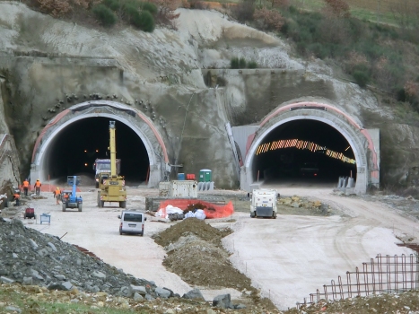 Colle Maggio Tunnel eastern portals