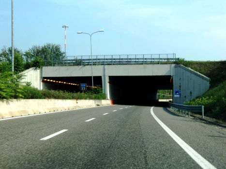 Tornavento Tunnel northern portals