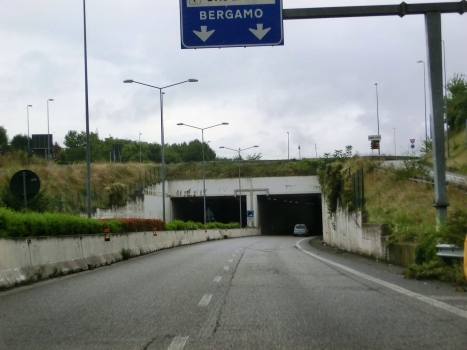 Le Ghiaie Tunnel western portals