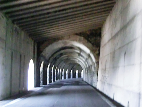 Acque Rosse Tunnel