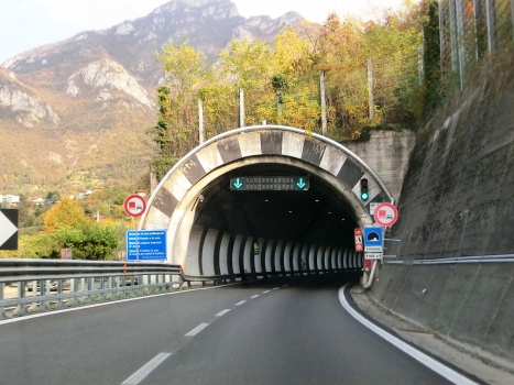 Luzzeno-Tunnel