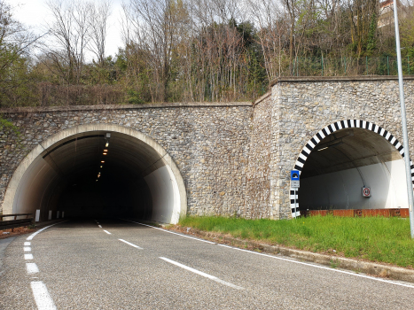 Poggi 2 Tunnel (on the left) and Poggi 3 Tunnel upper portals