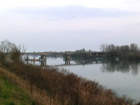 Pont de San Benedetto Po