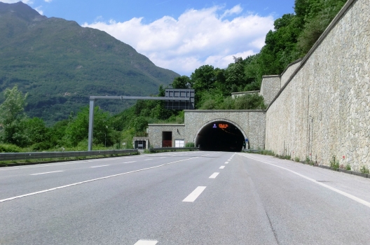 Capo di Ponte Tunnel southern portal