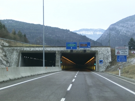 Cadine Tunnel northern portals