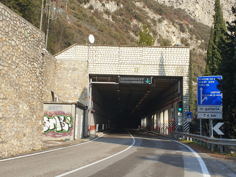 Tunnel Campione