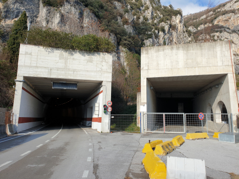 Punta Forbisicle-Campione Tunnel