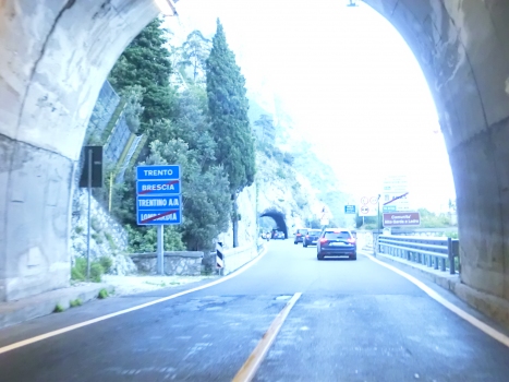 Tunnel Naiadi