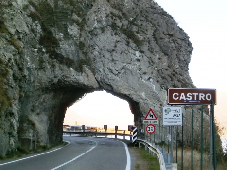 Castro IV Tunnel southern portal