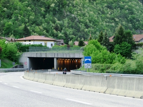 Tunnel d'Ausugum