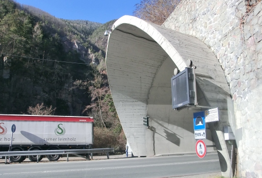 Mezzavia Tunnel northern portal
