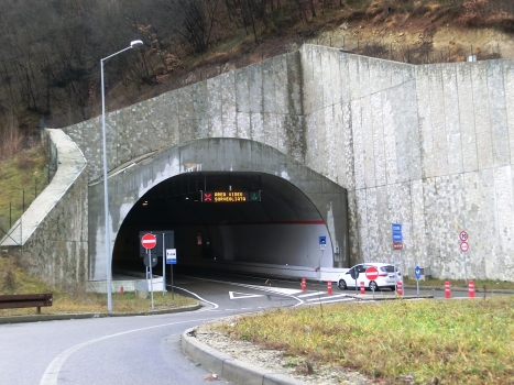 Bocco Tunnel northern portal
