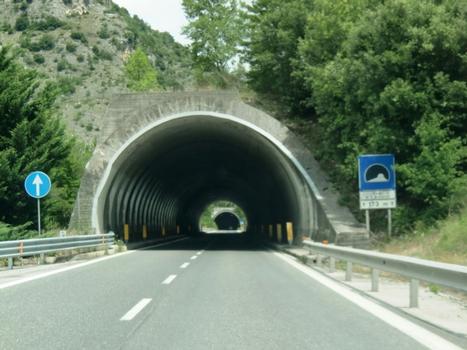 Tunnel Eremo di San Benedetto