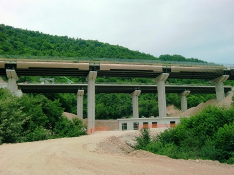 Rio Rifugio Viaduct under construction