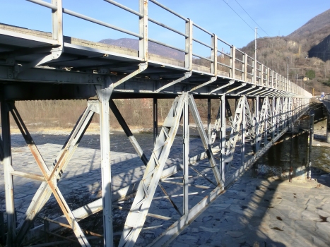 Eisenbahnbrücke über den Toce