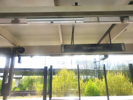 Station de métro Strandvliet