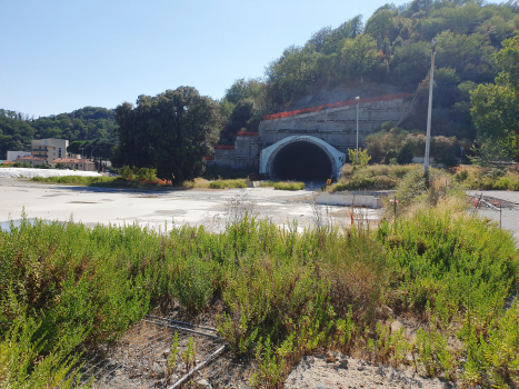 Grana Tunnel