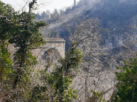 Eisenbahnbrücke über den Astico
