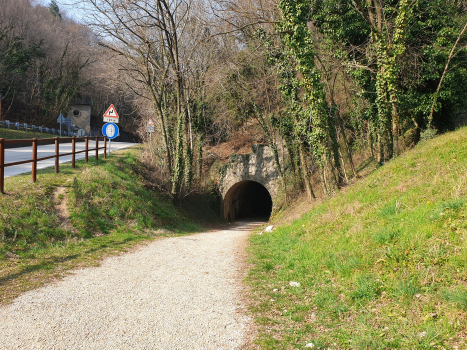 Rocchetta-Tunnel
