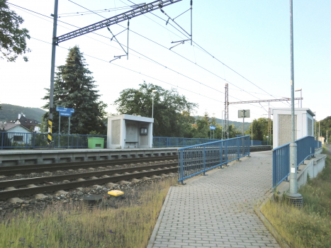 Svádov Station