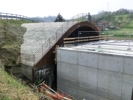 Valico Tunnel northern portal transition between natural and artificial parts